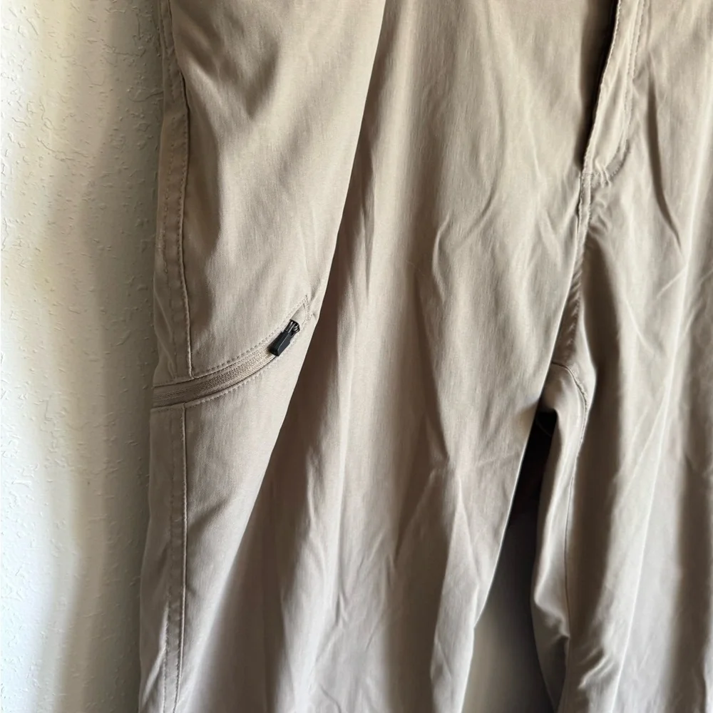 Men’s 40/30 Beige/khaki Orvis Casual/Outdoor Lightweight, Stretch Pants